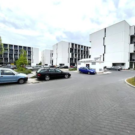 Zarembowicza 38 - Self Check-in 20h - Parking &lift Apartment *