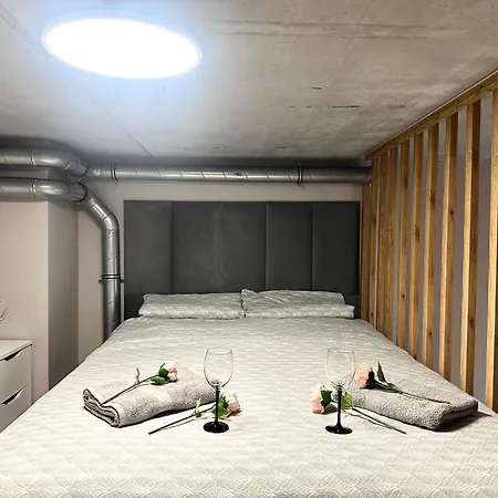 Zarembowicza 38 - Self Check-in 20h - Parking &lift Apartment *