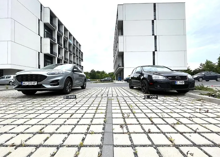 Zarembowicza 38 - Self Check-in 20h - Parking &lift *