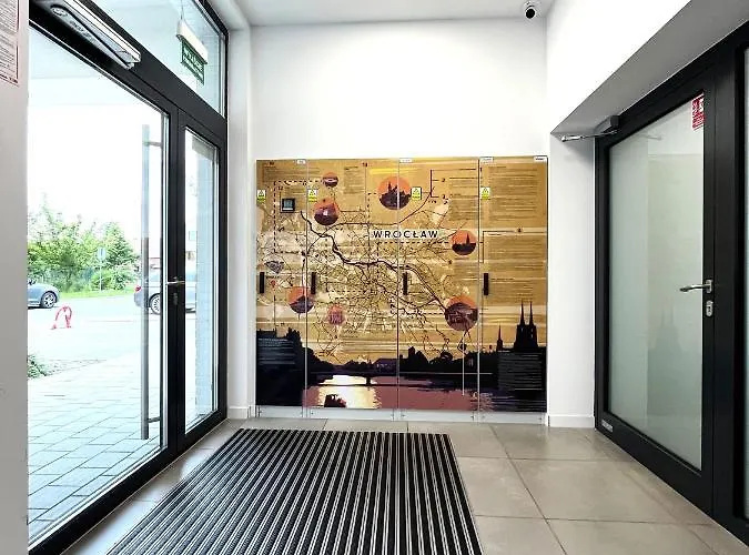 Zarembowicza 38 - Self Check-in 20h - Parking &lift 브로츠와프