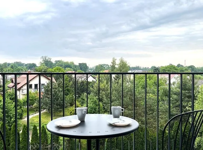 Zarembowicza 38 - Self Check-in 20h - Parking &lift