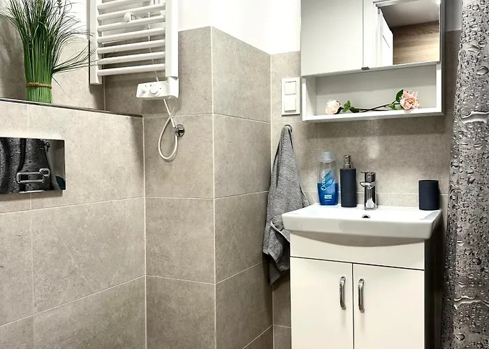 Zarembowicza 38 - Self Check-in 20h - Parking &lift * 브로츠와프