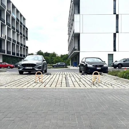 Zarembowicza 38 - Self Check-in 20h - Parking &lift דירה *