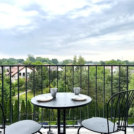 Zarembowicza 38 - Self Check-in 20h - Parking &lift